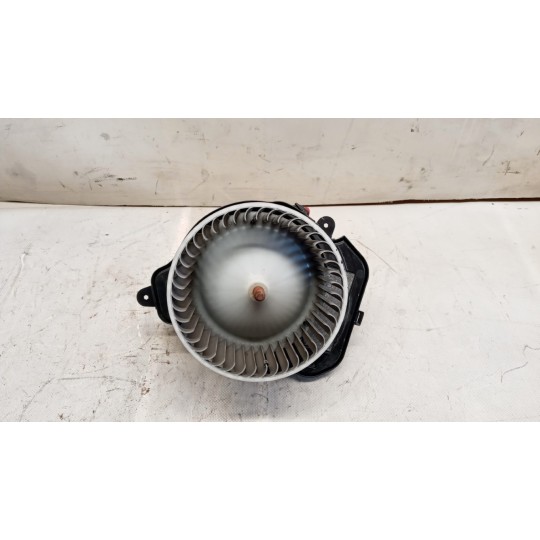 MOTORINO VENTILAZIONE INTERNA RENAULT truck T 2014> usato