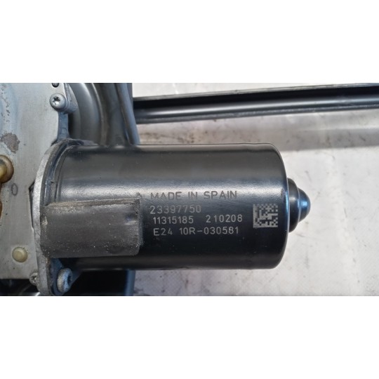 windshield wiper motor RENAULT truck T 2014> used