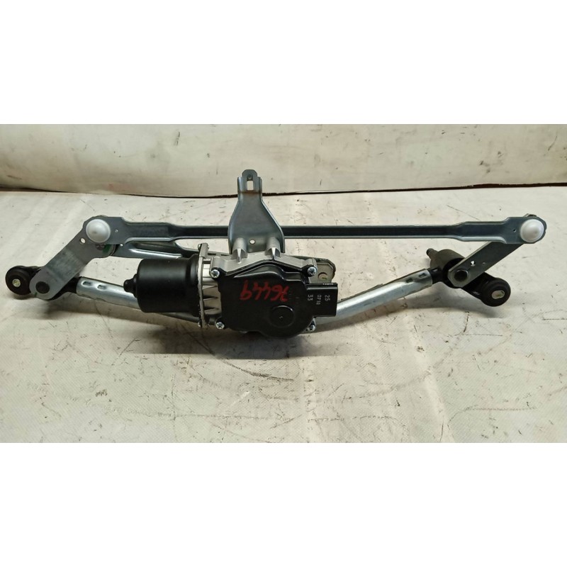 DACIA windshield wiper motor DACIA Sandero 2026> used