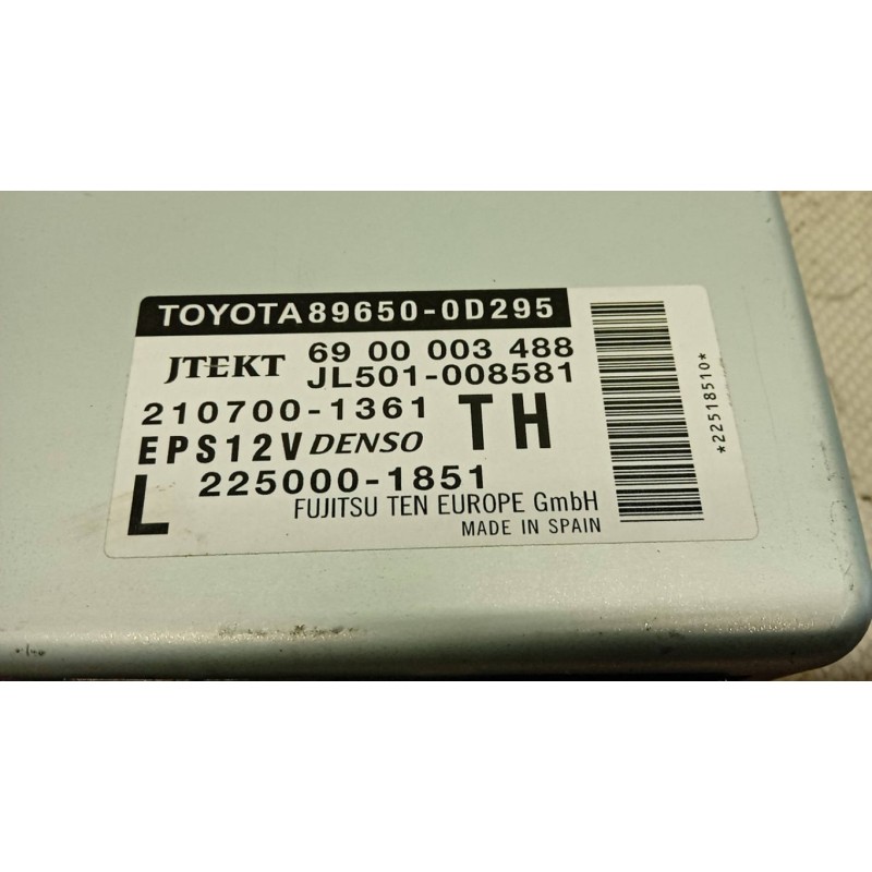 TOYOTA CENTRALINE VARIE TOYOTA Yaris 2014>2017 usato
