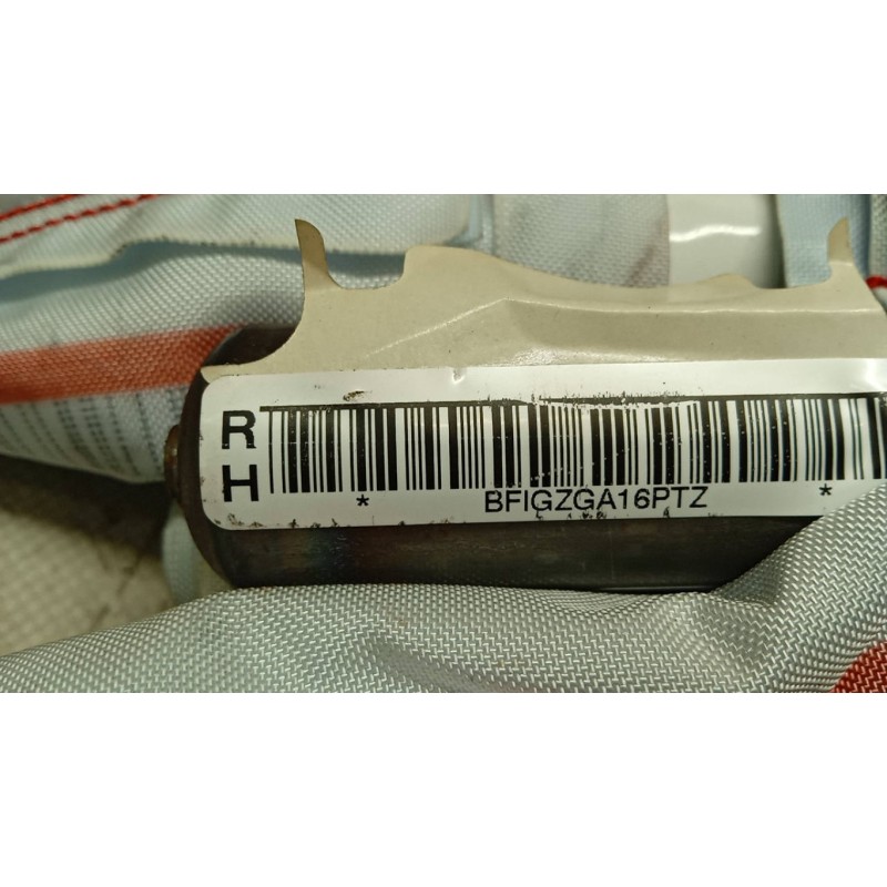 TOYOTA RIGHT ROOF AIR BAG TOYOTA Yaris 2014>2017 used