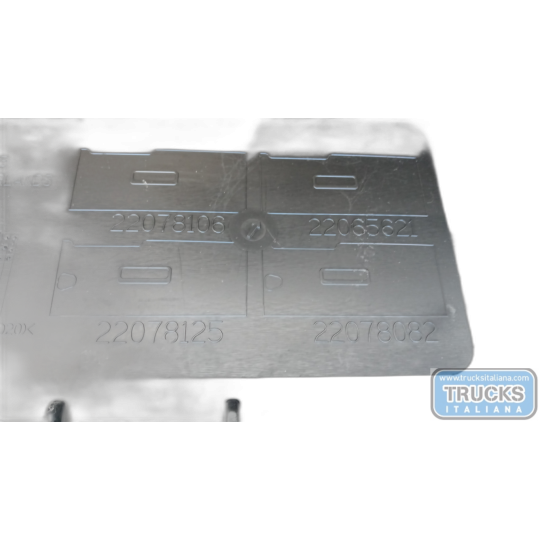 COPERCHIO PORTABATTERIA VOLVO truck FH euro 6 usato