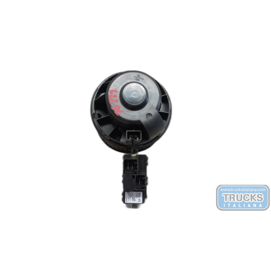 MOTORINO VENTILAZIONE INTERNA VOLVO V40 2012>2016 usato