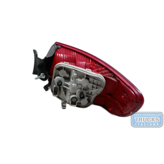 FARO POSTERIORE ESTERNO SINISTRO AUDI A3 Sportback 2005>2008 usato