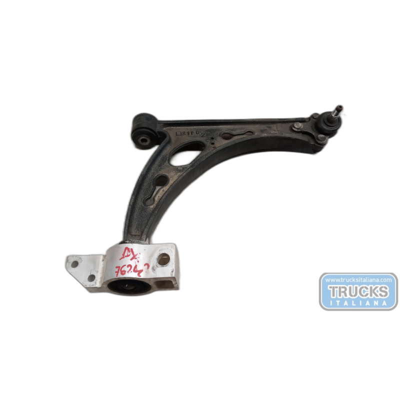 AUDI RIGHT LOWER SUSPENSION ARM AUDI A3 Sportback 2005>2008 used