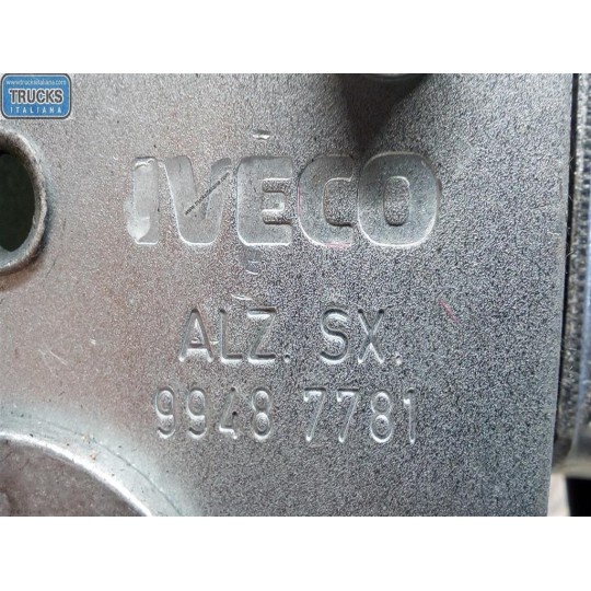 ALZA VETRI ANTERIORI SINISTRO IVECO Stralis 2013> usato