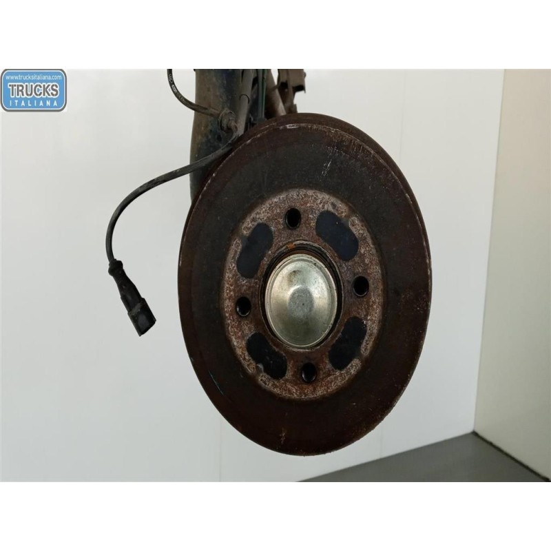 RENAULT ASSALE POSTERIORE RENAULT Clio 2005>2009 usato