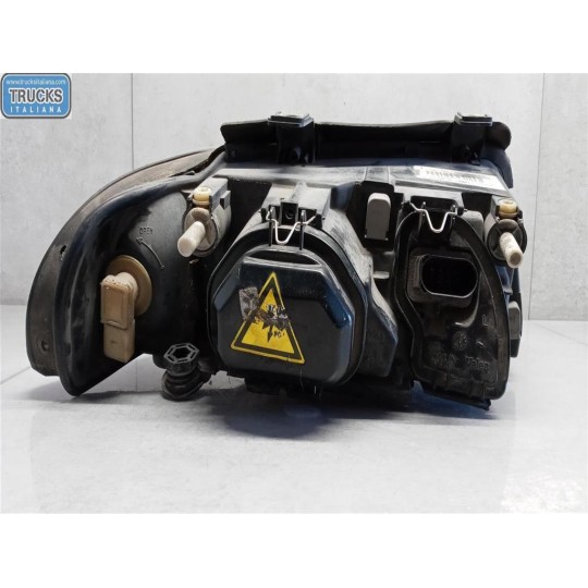 LEFT HEADLIGHT XENO LAMP  AUDI A4 1999>2000 used