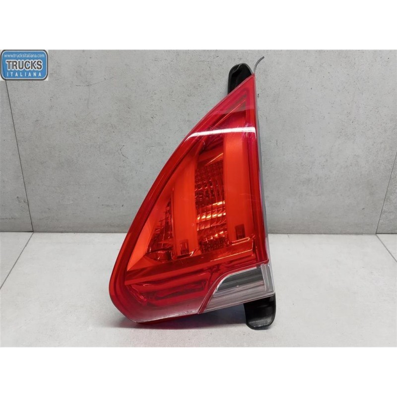 PEUGEOT FARO POST INTERNO LED DESTRO PEUGEOT 2008 2013>2016 usato