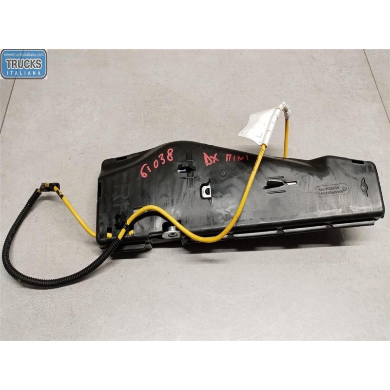 MINI AIR BAG LATERALE DESTRO MINI R56  2006>2011 usato