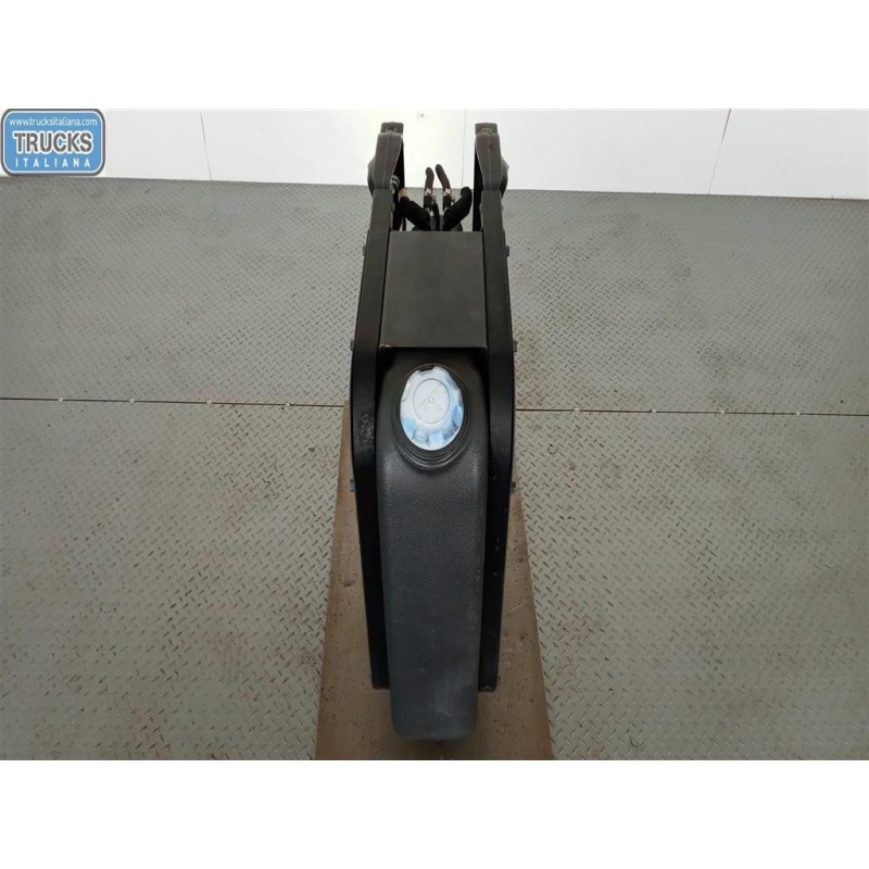 RENAULT truck SERBATOIO ADBLUE RENAULT truck Premium 2005>2013 usato