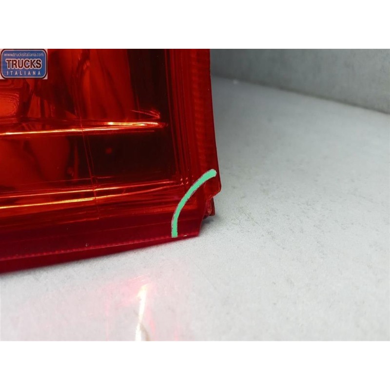 NISSAN FARO POSTERIORE ESTERNO DESTRO NISSAN Pixo 2009>2013 usato