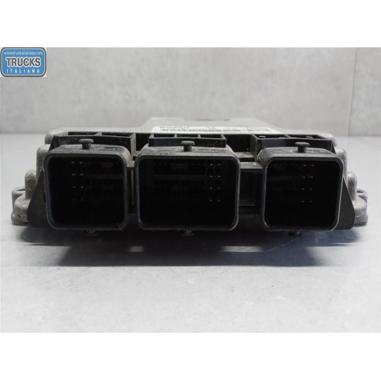 CENTRALINA MOTORE RENAULT van Trafic 2001>2007 usato