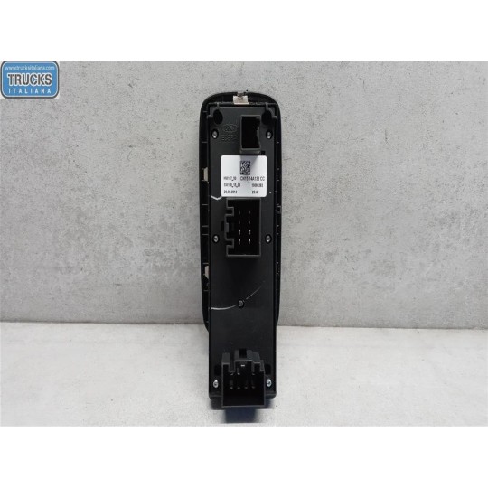 INTERRUTTORI E PULSANTI ALZAVETRI FORD EcoSport 2013>2017 usato