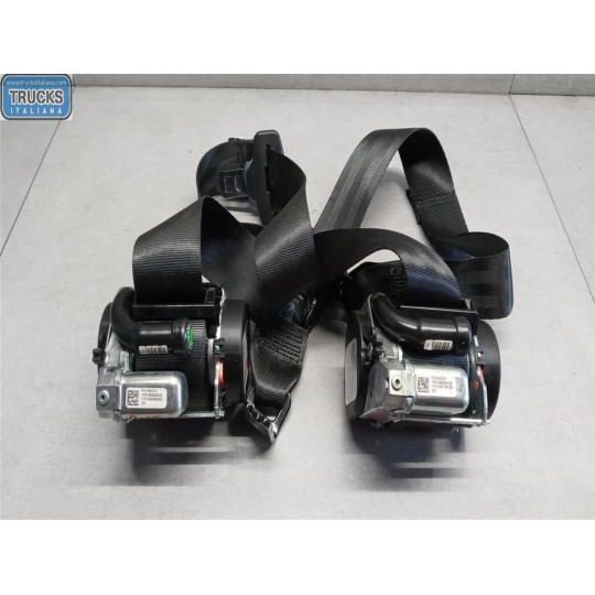 KIT CINTURE DI SICUREZZA VOLVO V40 2012>2016 usato