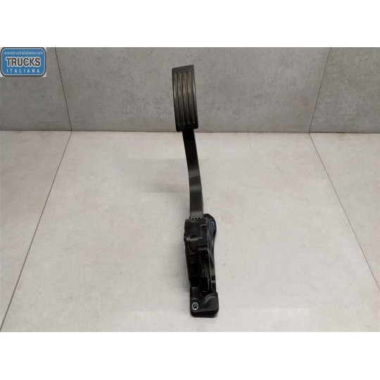 PEDALE ACCELERAZIONE ELETTRONICO VOLVO V40 2012>2016 usato