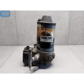 GREASE GUN PUMP MAN TGX  used