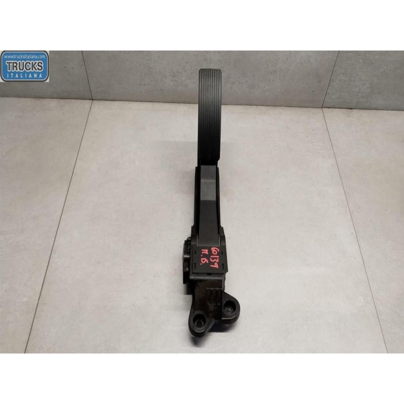 MERCEDES-BENZ PEDALE ACCELERAZIONE ELETTRONICO MERCEDES-BENZ Classe M (W164) 2005>2011 usato