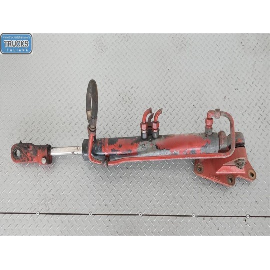 PISTONE SERVOSTERZO IVECO EUROTECH usato