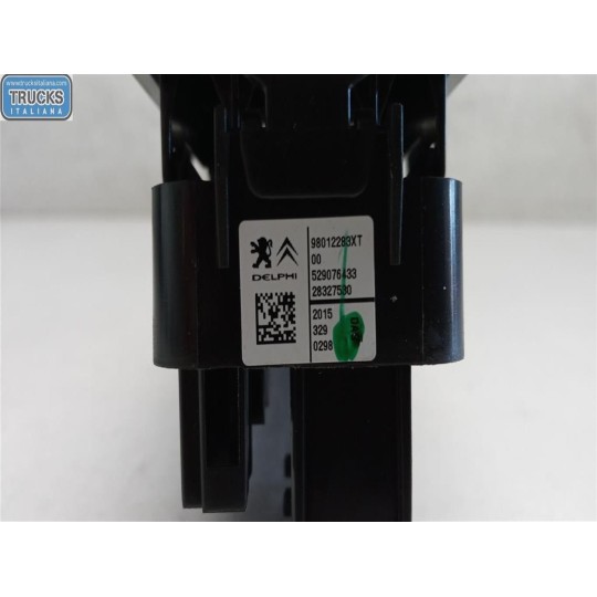 INTERRUTTORI E PULSANTI ALZAVETRI CITROEN C3 2013>2016 usato