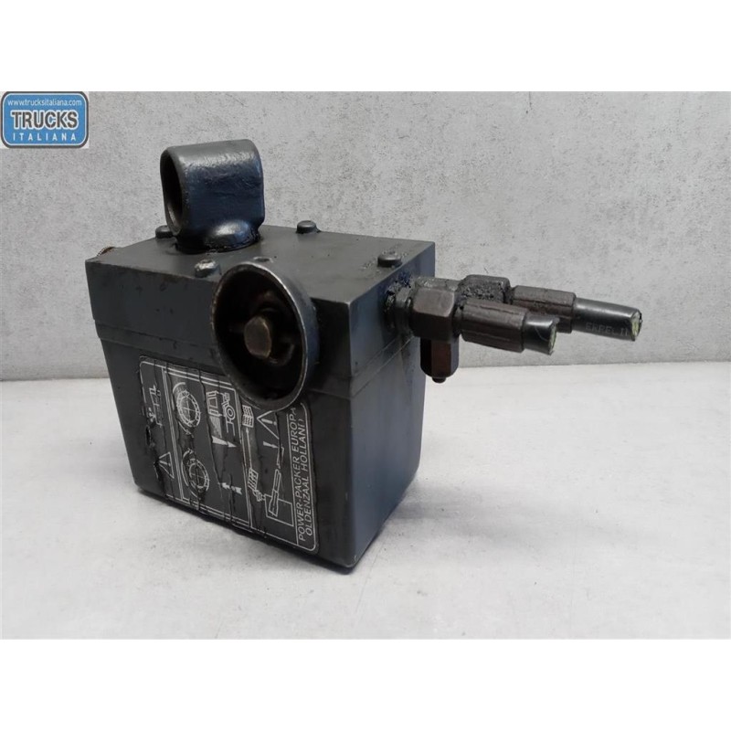 IVECO CAB LIFT PUMP  IVECO EUROCARGO 2000>2005  used