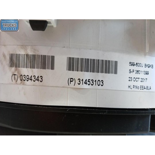 QUADRO STRUMENTI VOLVO V40 2016> usato