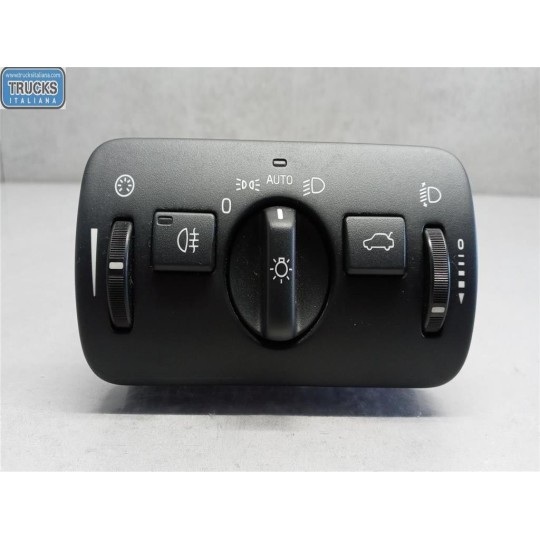 BLOCK LOGHTS  VOLVO V40 2016> used
