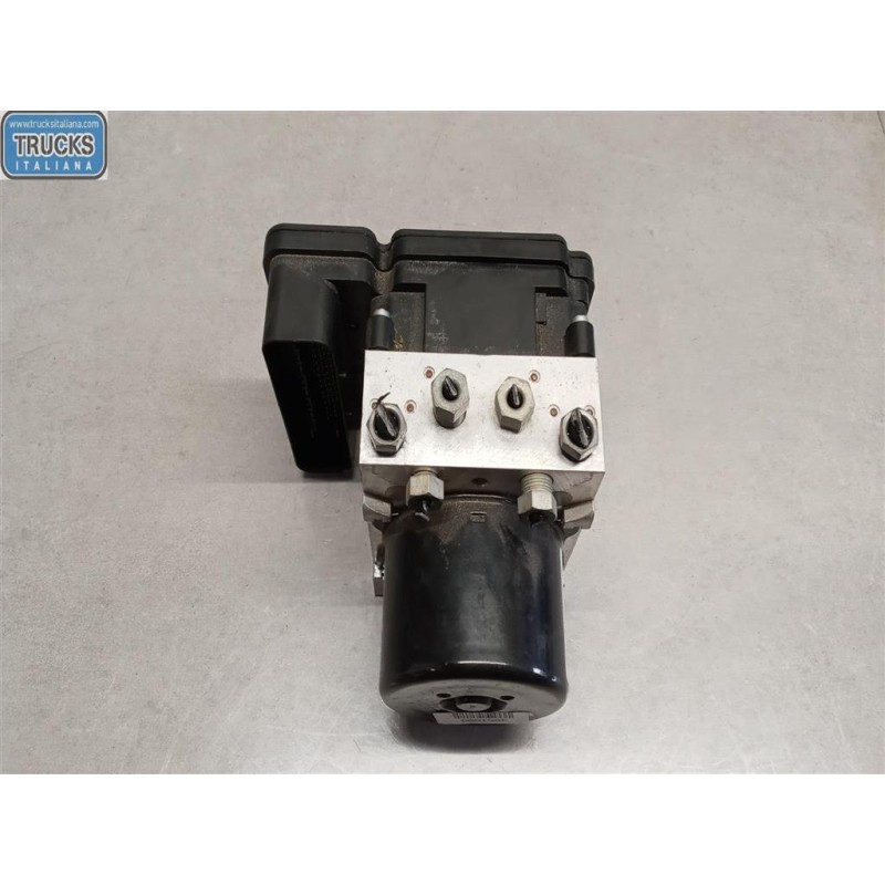 VOLVO GRUPPO ABS VOLVO V40 2016> usato