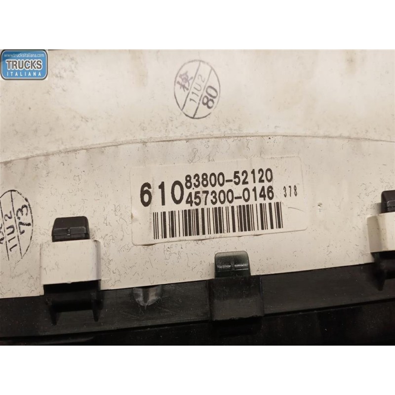 TOYOTA QUADRO STRUMENTI TOYOTA Yaris 1999>2003 usato