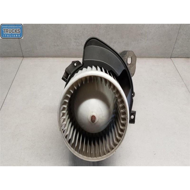 FIAT MOTORINO VENTILAZIONE INTERNA FIAT Doblo' 2009>2014 usato