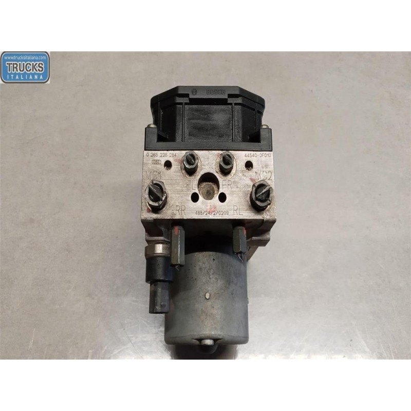 TOYOTA GRUPPO ABS TOYOTA Corolla Verso 2004>2009 usato