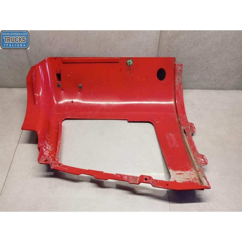 VOLVO truck PLASTICHE ESTERNE VARIE VOLVO truck FM 9 usato