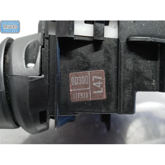 DEVIOLUCI TOYOTA Yaris 2011>2014 usato