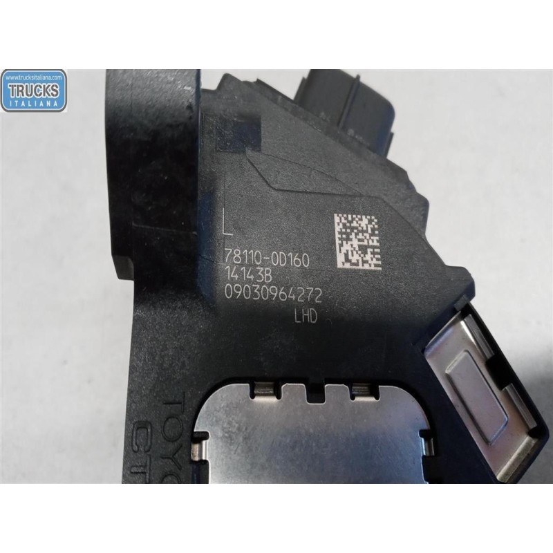 TOYOTA ELETRONIC THROTTLE PEDAL  TOYOTA Yaris 2011>2014 used