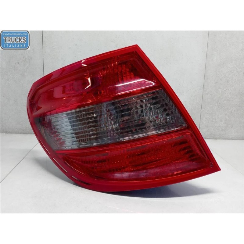 MERCEDES-BENZ FARO POSTERIORE ESTERNO SINISTRO MERCEDES-BENZ Classe C (W204) 2007>2011 usato