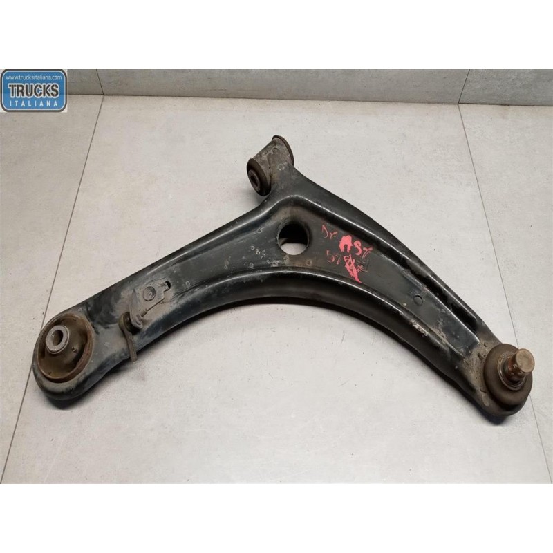 MITSUBISHI BRACCIO OSCILLANTE ANTERIORE INFERIORE DESTRO MITSUBISHI Asx 2010>2013 usato