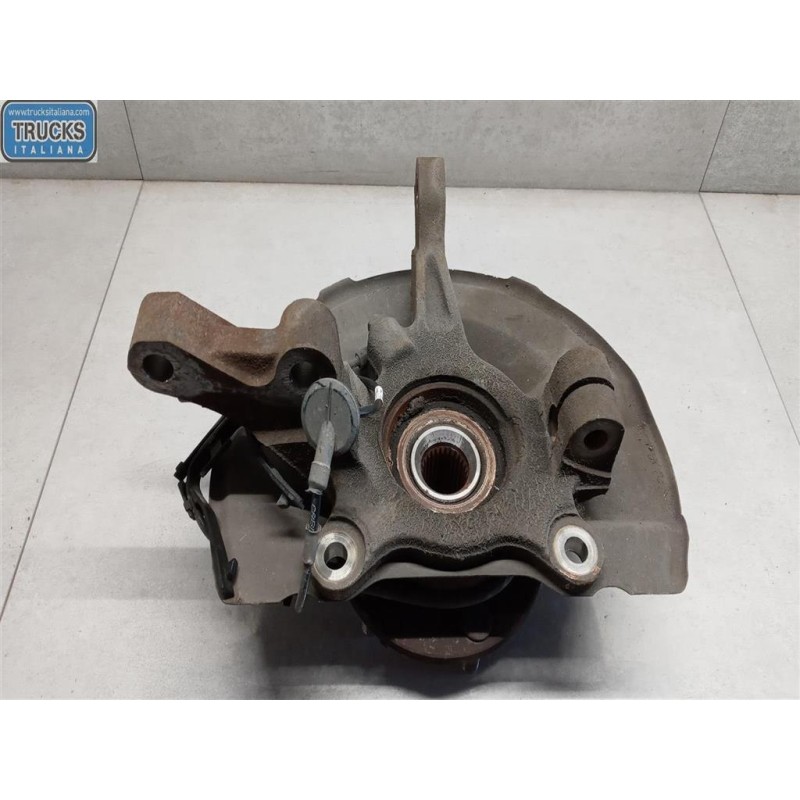 MITSUBISHI MONTANTE COMPLETO DESTRO MITSUBISHI Asx 2010>2013 usato