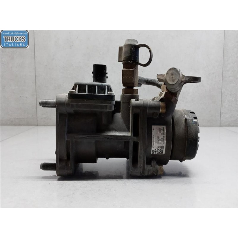 MERCEDES-BENZ truck VARIE FRENI 1 MERCEDES-BENZ truck Atego euro 6 2014> usato