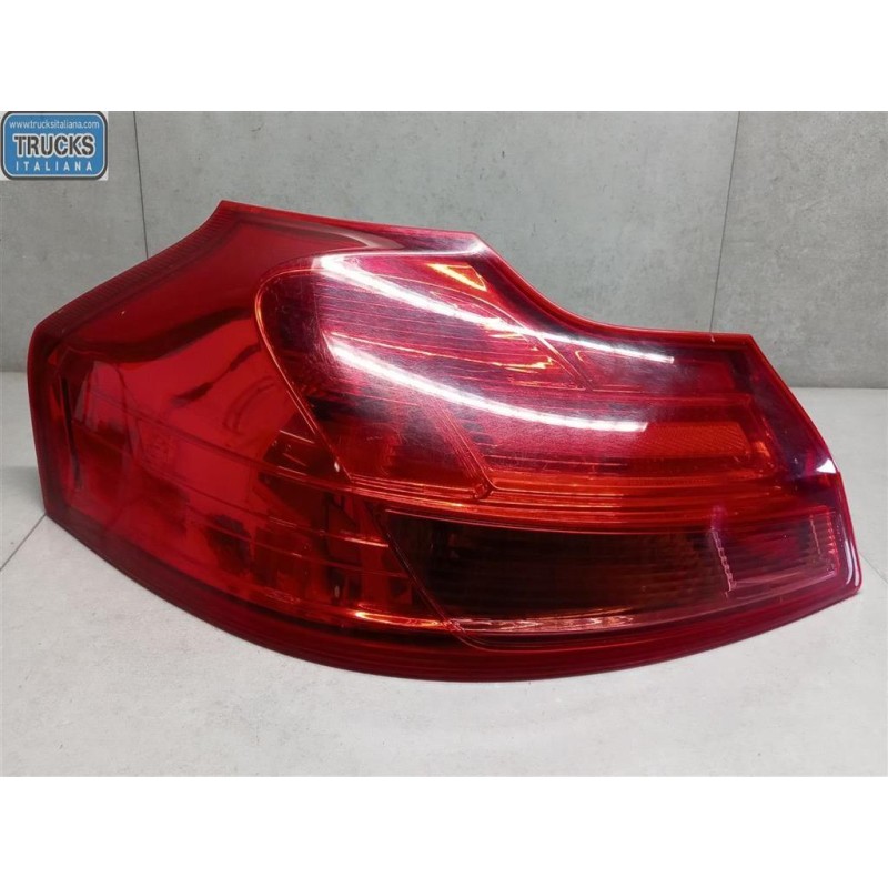 OPEL FARO POSTERIORE ESTERNO SINISTRO OPEL Insignia 2009>2012 usato