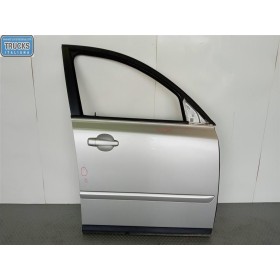 RIGHT FRONT DOOR  VOLVO V50...
