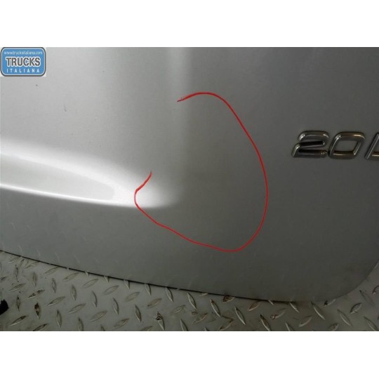 PORTELLONE POSTERIORE VOLVO V50 usato