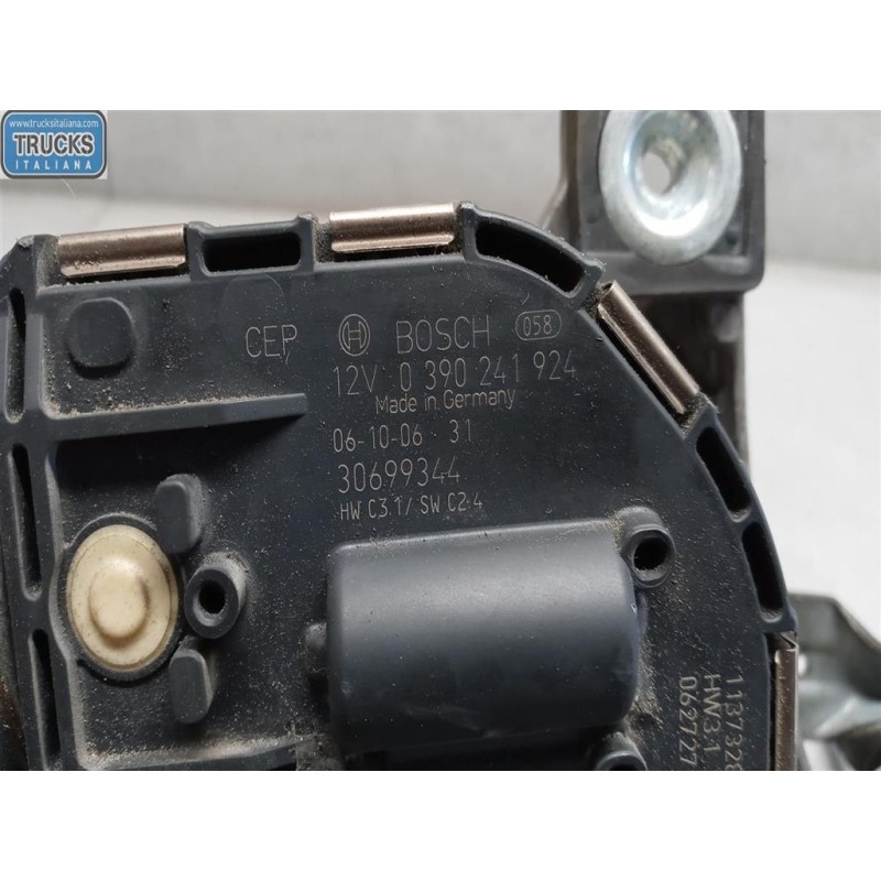 VOLVO windshield wiper motor VOLVO V50 used