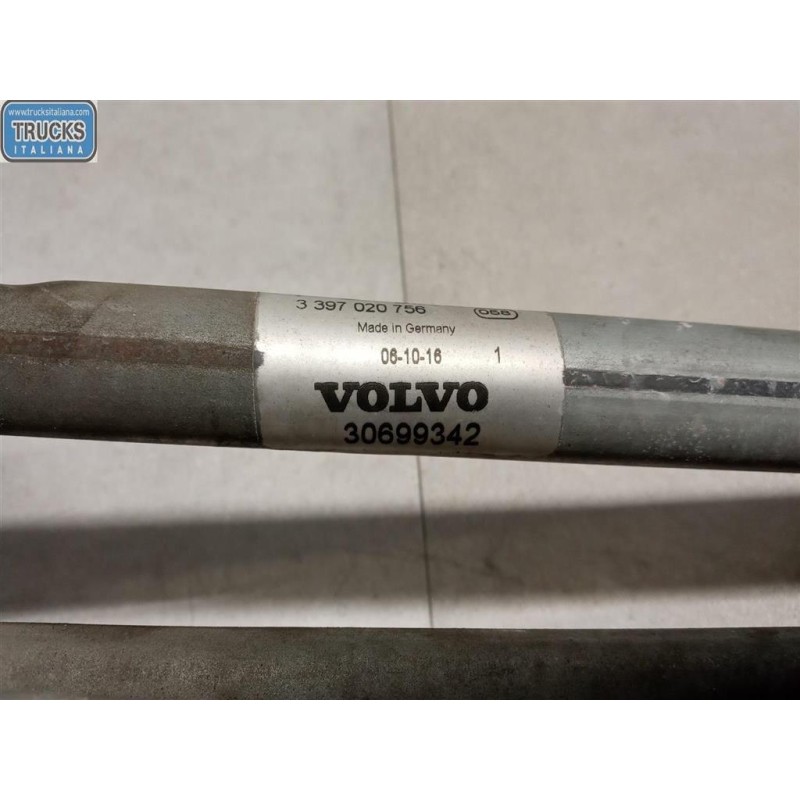 VOLVO windshield wiper motor VOLVO V50 used