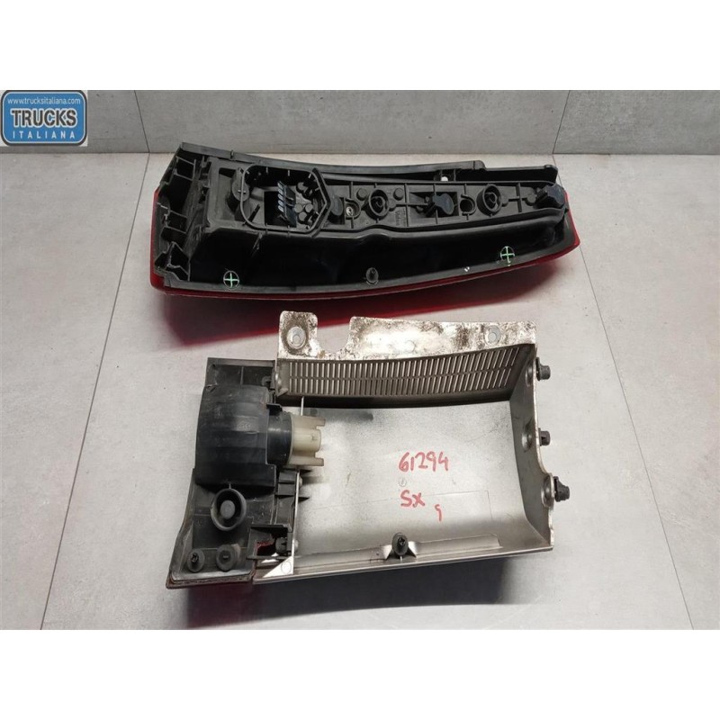 OPEL FARO POSTERIORE ESTERNO SINISTRO OPEL Meriva A 2003>2006 usato