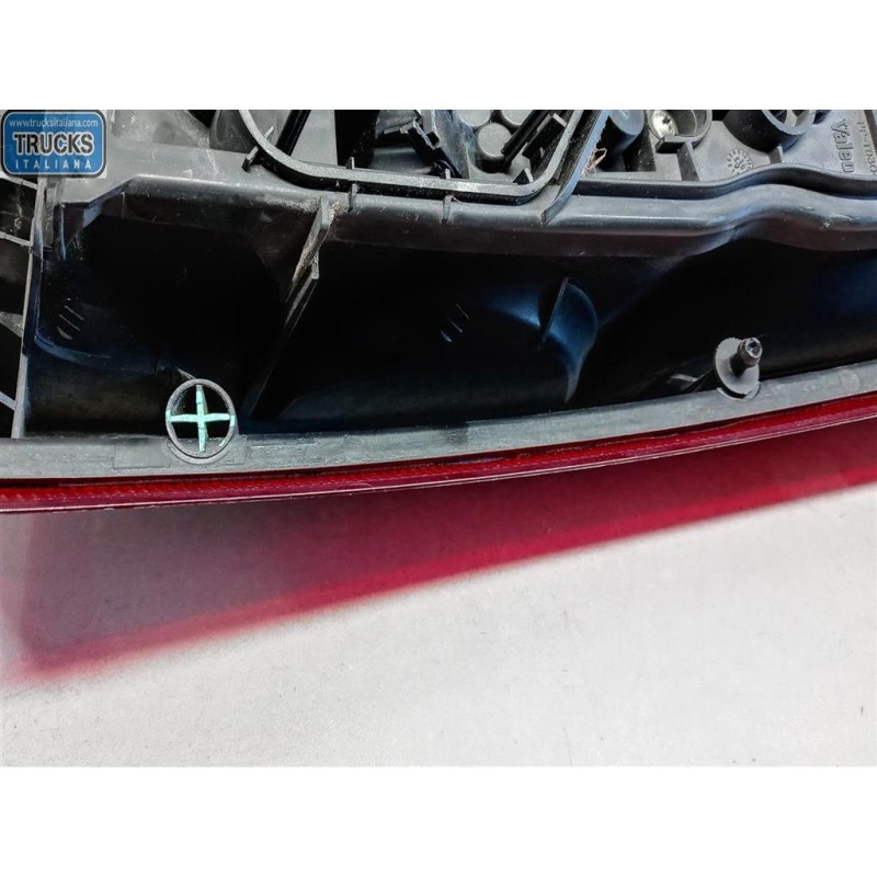 OPEL FARO POSTERIORE ESTERNO SINISTRO OPEL Meriva A 2003>2006 usato