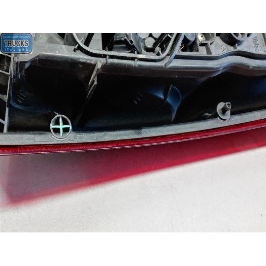 FARO POSTERIORE ESTERNO SINISTRO OPEL Meriva A 2003>2006 usato