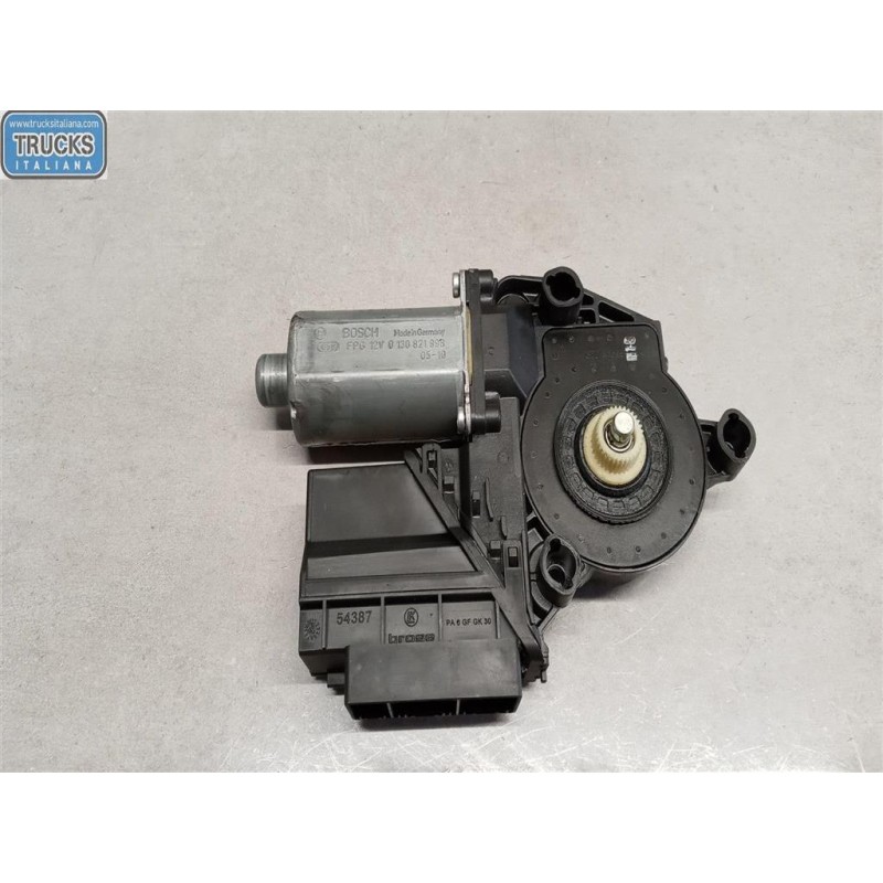 VOLKSWAGEN van FRONT RIGHT POWERED WINDOWS  VOLKSWAGEN van Trasporter T5 2003>2009 used