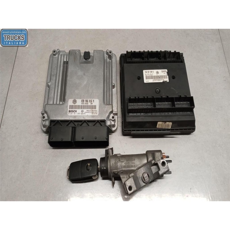 VOLKSWAGEN van CENTRALINA MOTORE VOLKSWAGEN van Trasporter T5 2003>2009 usato