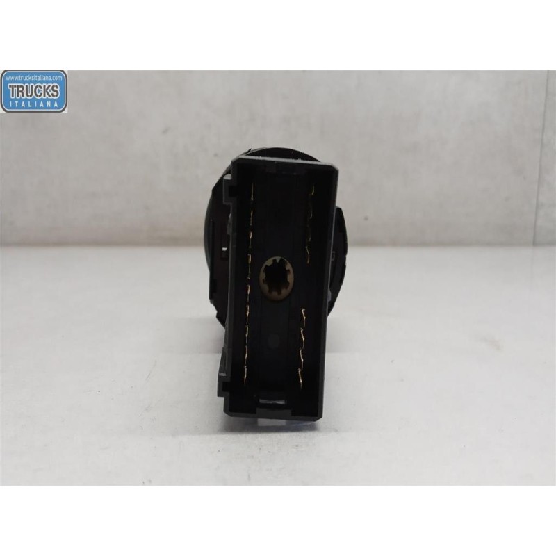 VOLKSWAGEN van BLOCCO LUCI VOLKSWAGEN van Trasporter T5 2003>2009 usato
