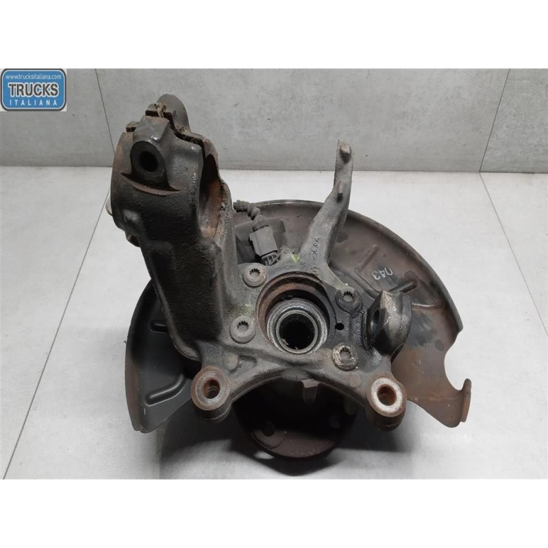 VOLKSWAGEN MONTANTE COMPLETO DESTRO VOLKSWAGEN Touran 2007>2010 usato